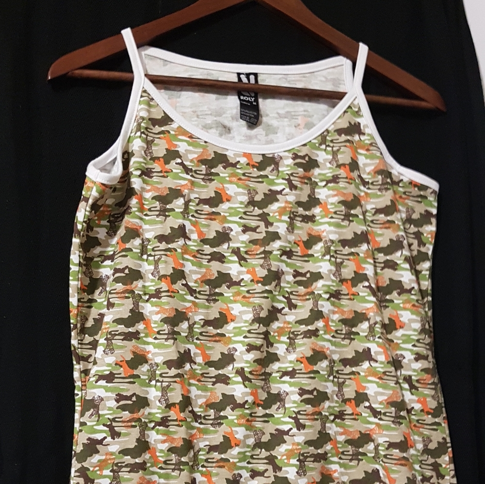 Tank top in fatigues